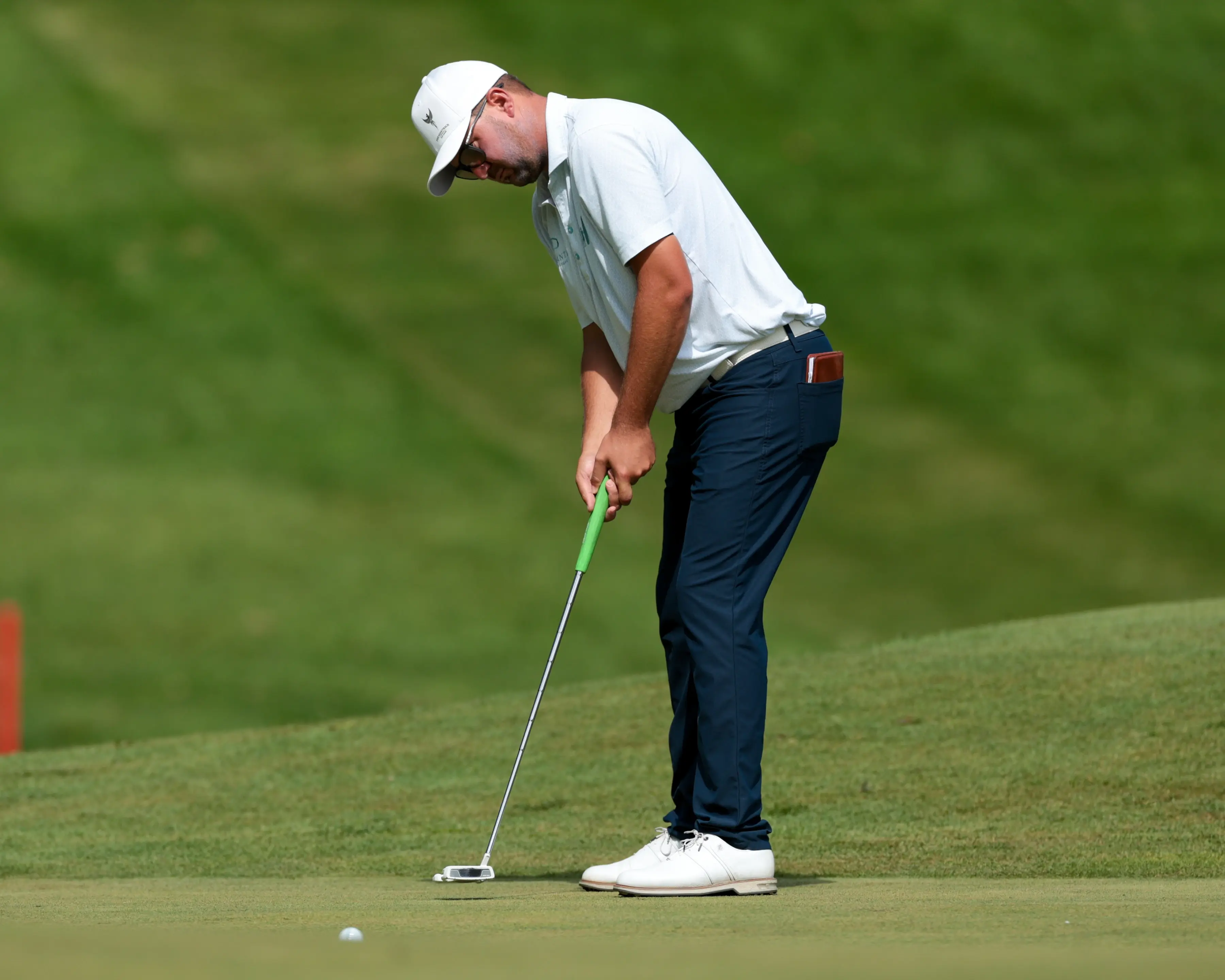 Australian Booth Opens CRMC Championship with 62; Minnesotans Hitchner and Israelson Finish Day One Inside Top-3