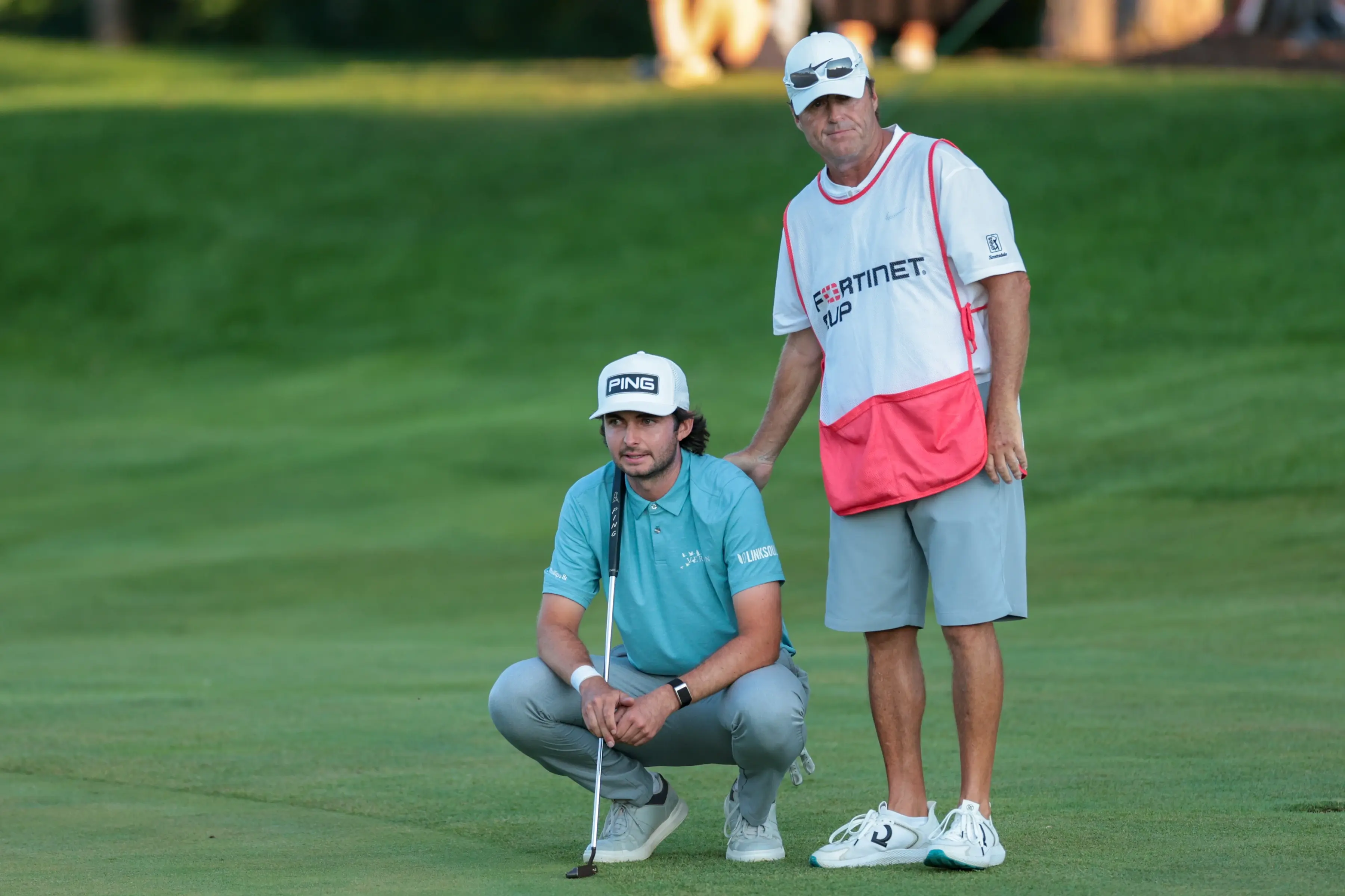 Minnesotan Hitchner Extends Lead to Four at CRMC Championship