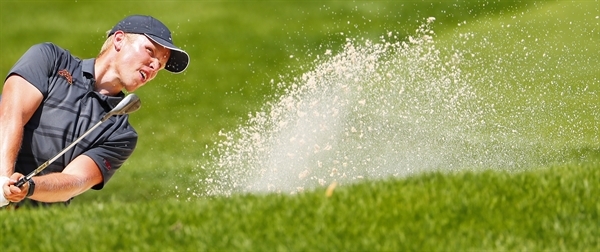 Big Day for Big Ten: Illinois & OSU's Wallin Lead; Warian Makes Cut Easily